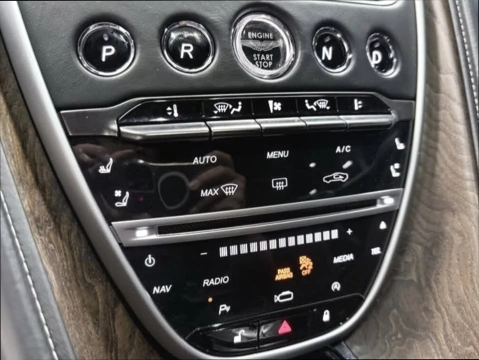 2017 Aston Martin DB11 - Image 7 of 14