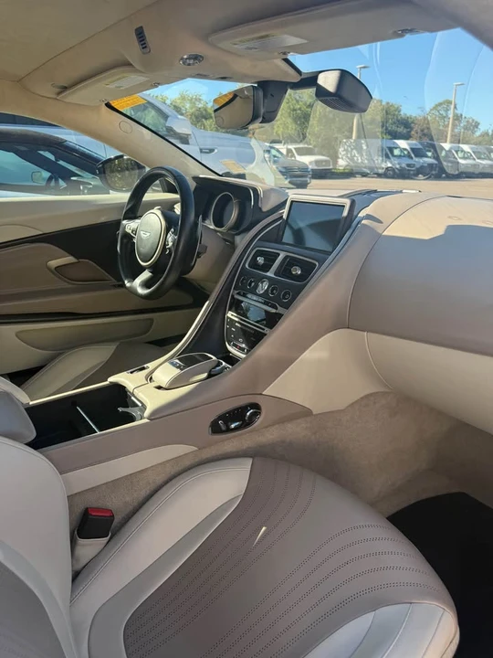 2017 Aston Martin DB11 - Image 7 of 10