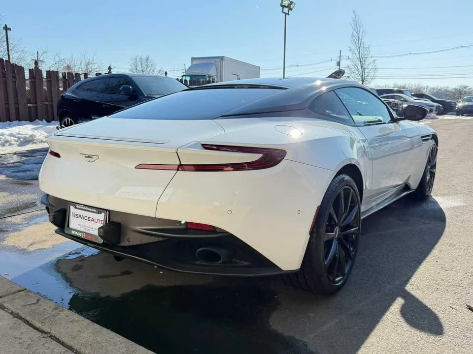 2017 Aston Martin DB11 - Image 5 of 9