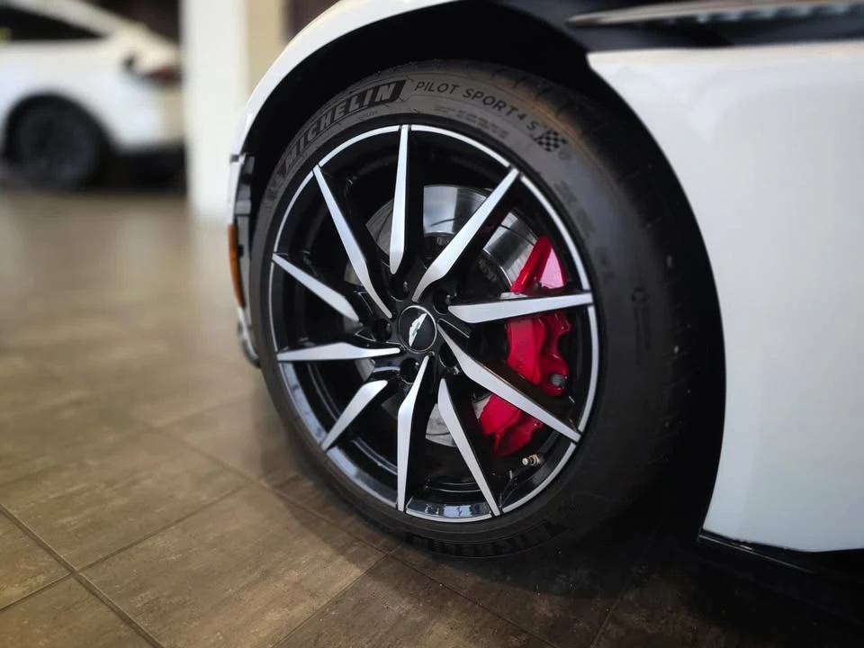 2017 Aston Martin DB11 - Image 11 of 20