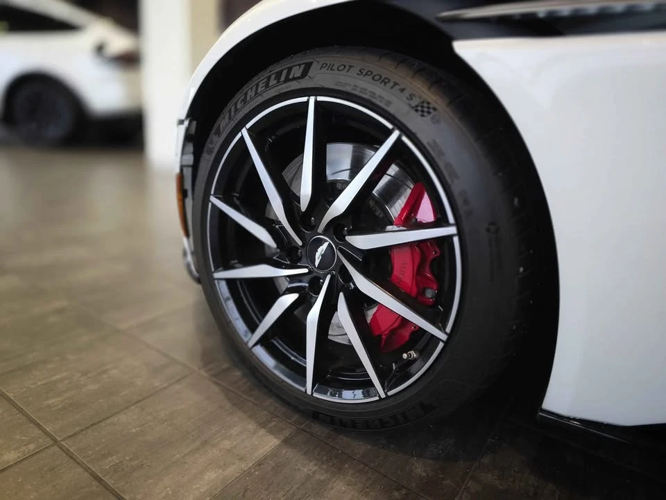2017 Aston Martin DB11 - Image 15 of 20