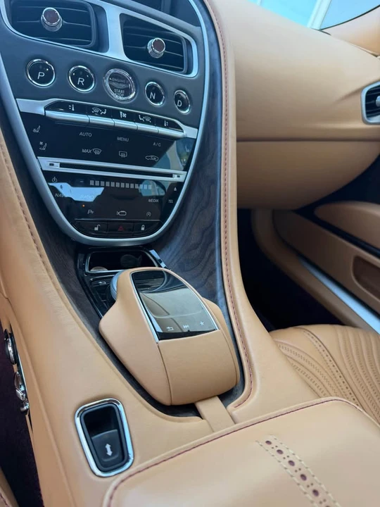 2017 Aston Martin DB11 - Image 7 of 10