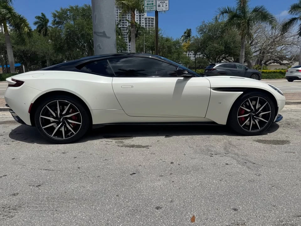 2017 Aston Martin DB11 - Image 6 of 19