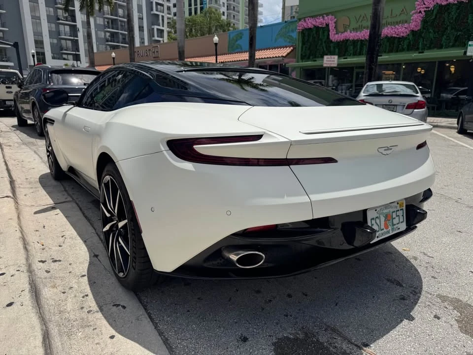 2017 Aston Martin DB11 - Image 4 of 19