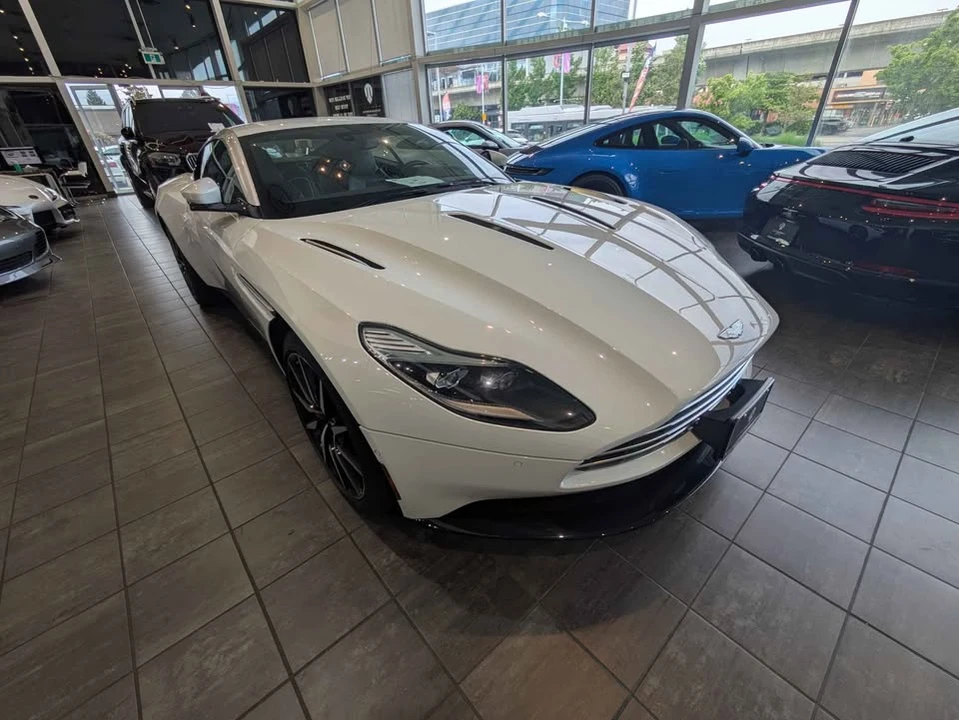 2017 Aston Martin DB11 V12 - Image 3 of 11