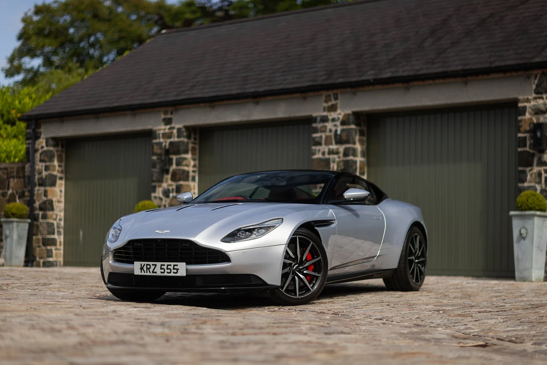 2017 Aston Martin DB11 V12 - Image 12 of 31