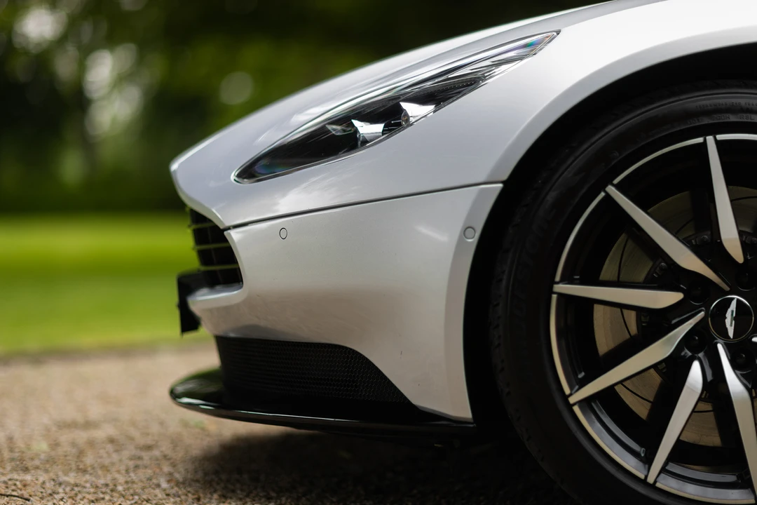 2017 Aston Martin DB11 V12 - Image 20 of 31