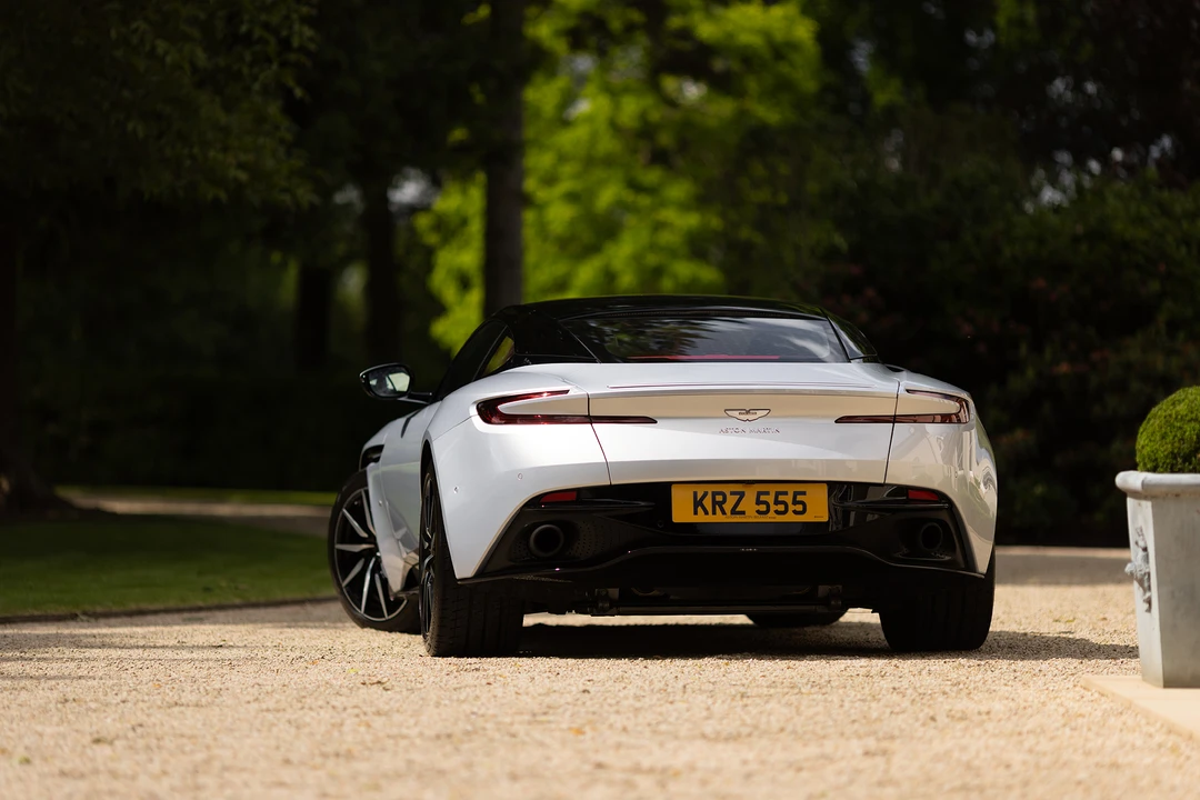 2017 Aston Martin DB11 V12 - Image 14 of 31