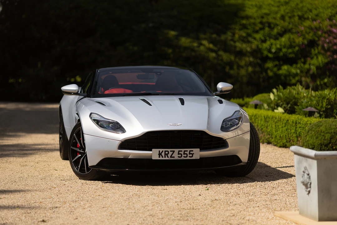 2017 Aston Martin DB11 V12 - Image 11 of 31