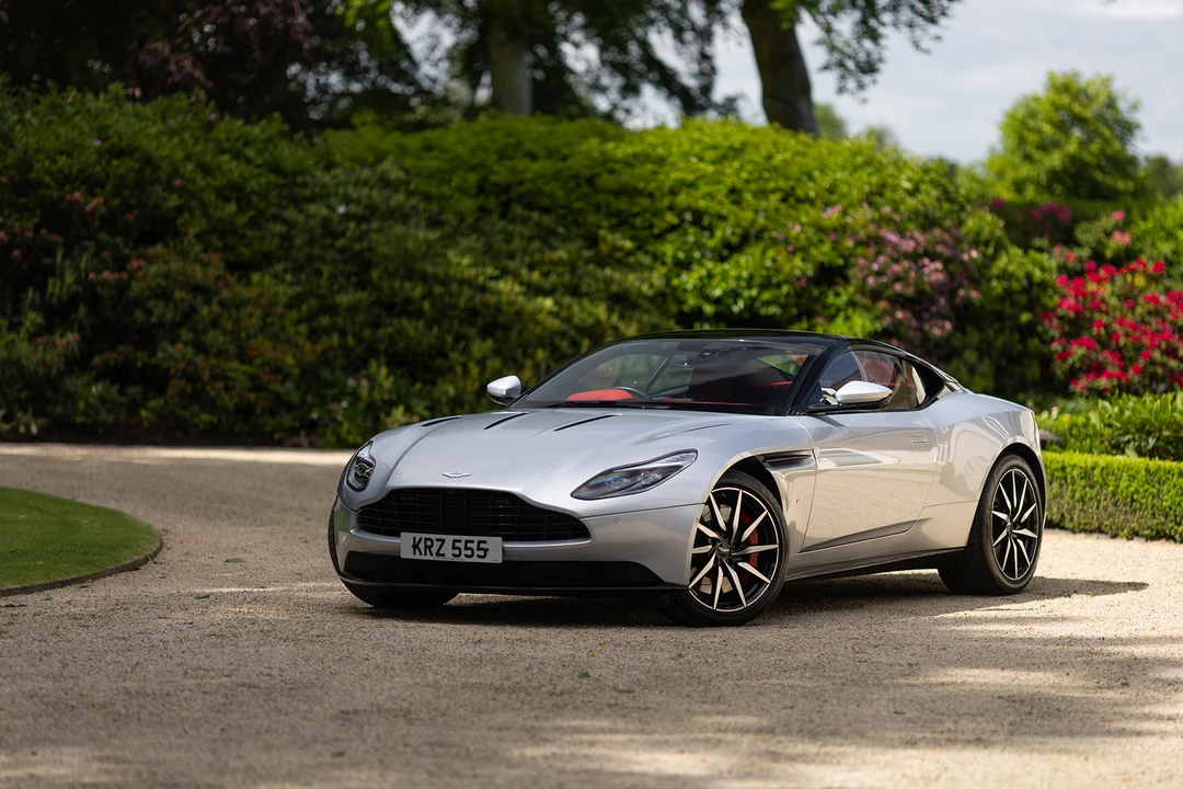 2017 Aston Martin DB11 V12 - Image 3 of 31