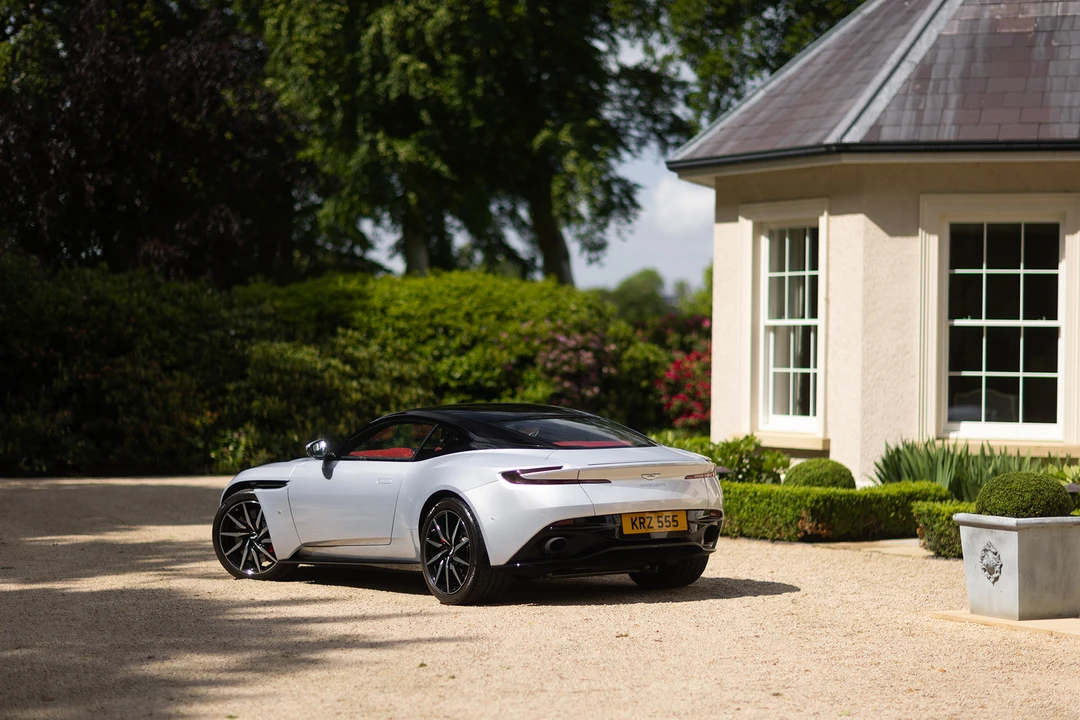 2017 Aston Martin DB11 V12 - Image 4 of 31