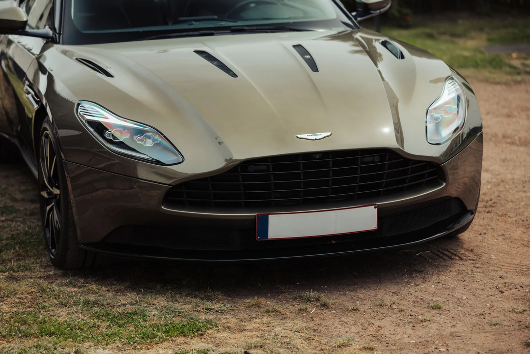 2017 Aston Martin DB11 V8 - Image 16 of 31