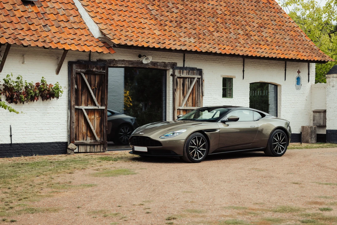 2017 Aston Martin DB11 V8 - Image 12 of 31