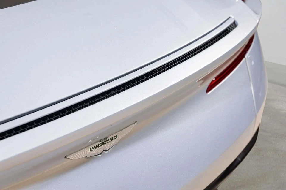 2017 Aston Martin DB11 - Image 8 of 17
