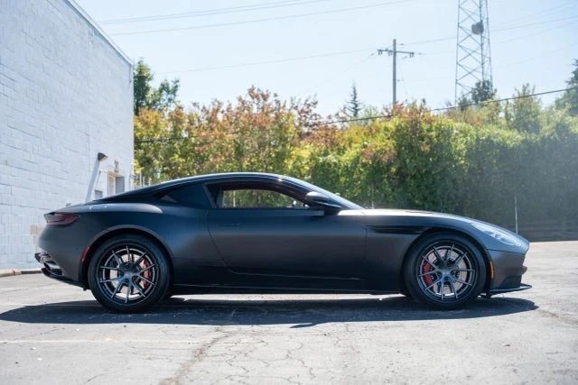 2017 Aston Martin DB11 - Image 9 of 14