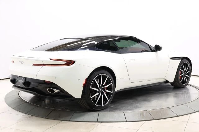 2017 Aston Martin DB11 V12 - Image 4 of 31