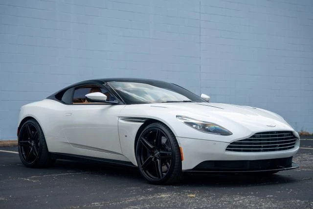 2017 Aston Martin DB11 - Image 7 of 16