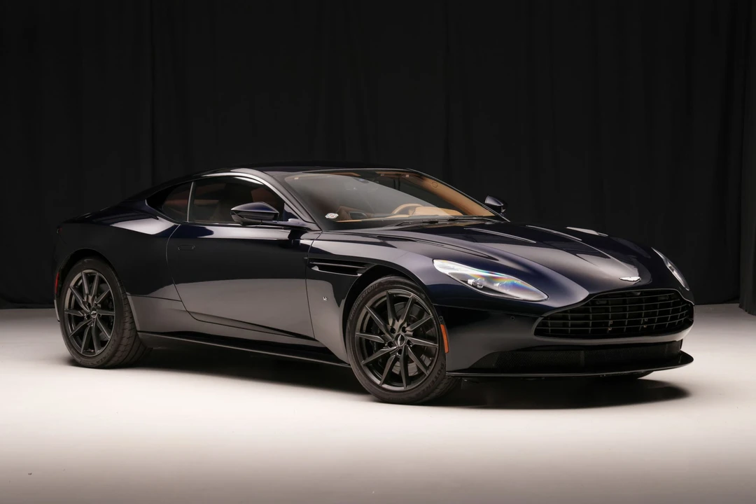 2017 Aston Martin DB11 V12 - Image 12 of 31