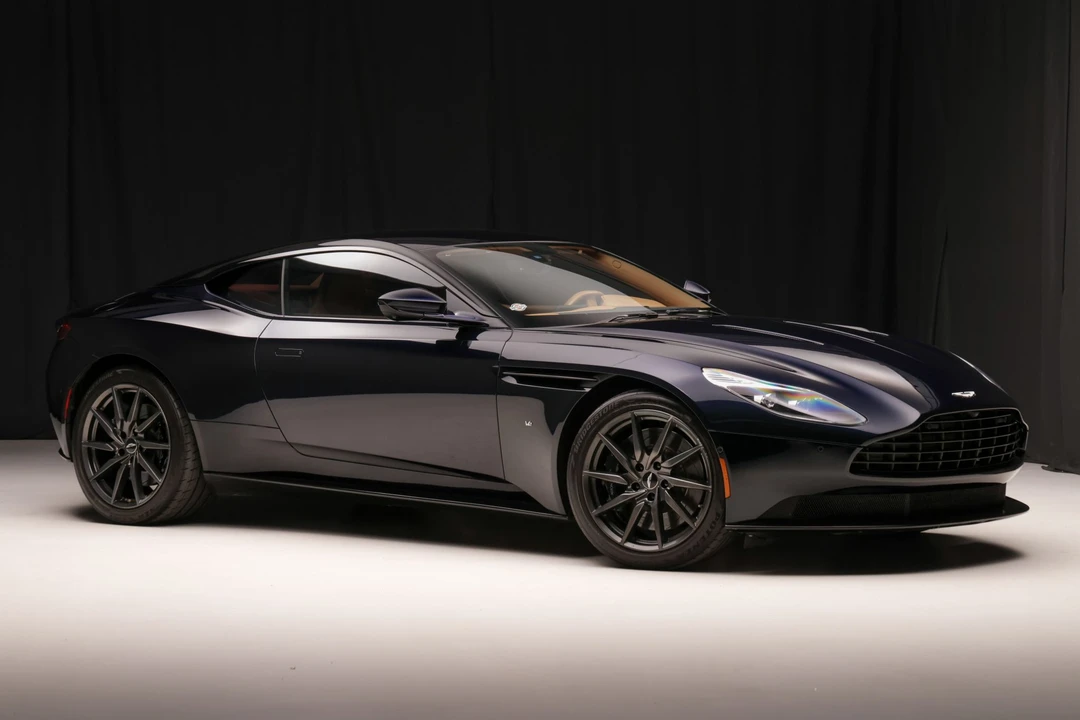 2017 Aston Martin DB11 V12 - Image 11 of 31