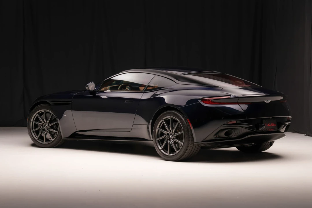 2017 Aston Martin DB11 V12 - Image 5 of 31