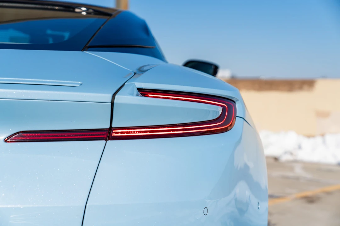 2017 Aston Martin DB11 V12 - Image 15 of 31