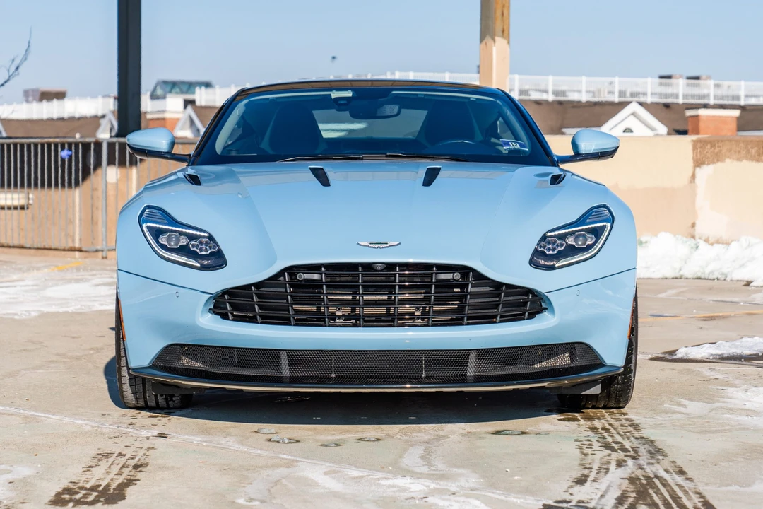 2017 Aston Martin DB11 V12 - Image 3 of 31