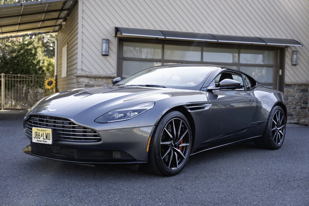 2017 Aston Martin DB11 V12 - Image 3 of 31