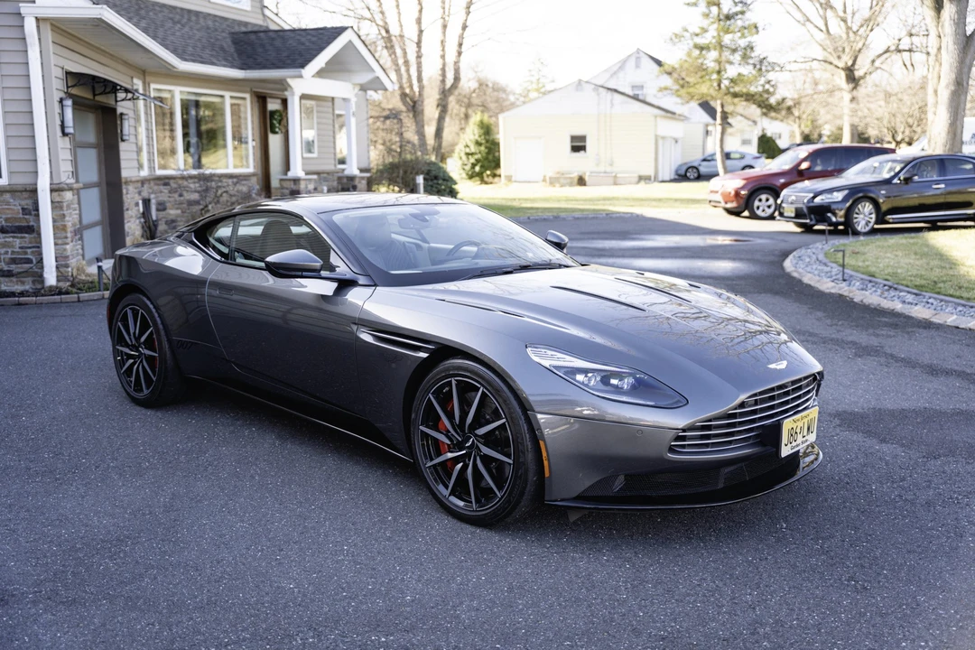 2017 Aston Martin DB11 V12 - Image 21 of 31