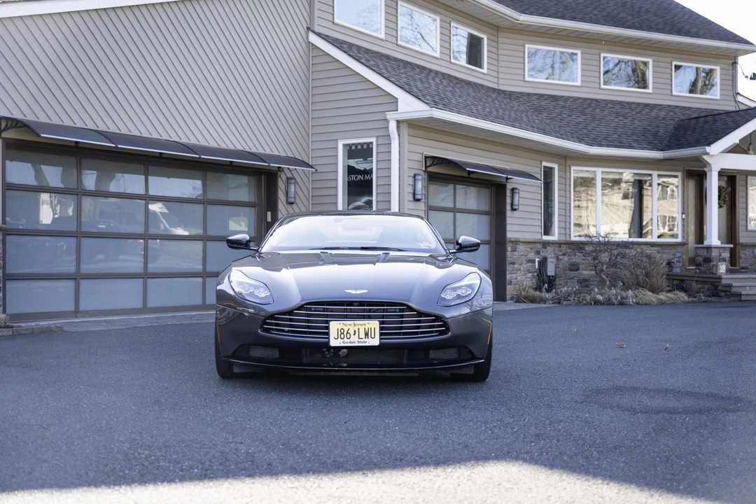 2017 Aston Martin DB11 V12 - Image 11 of 31