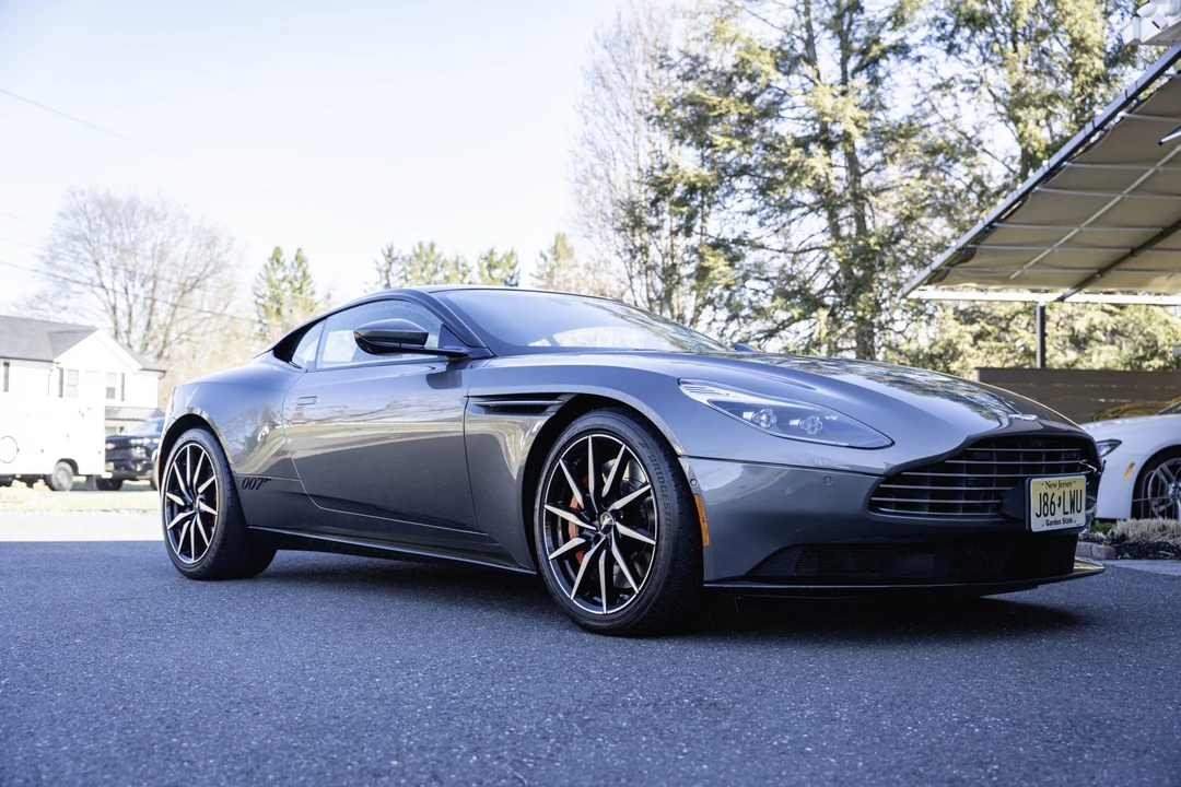 2017 Aston Martin DB11 V12 - Image 22 of 31