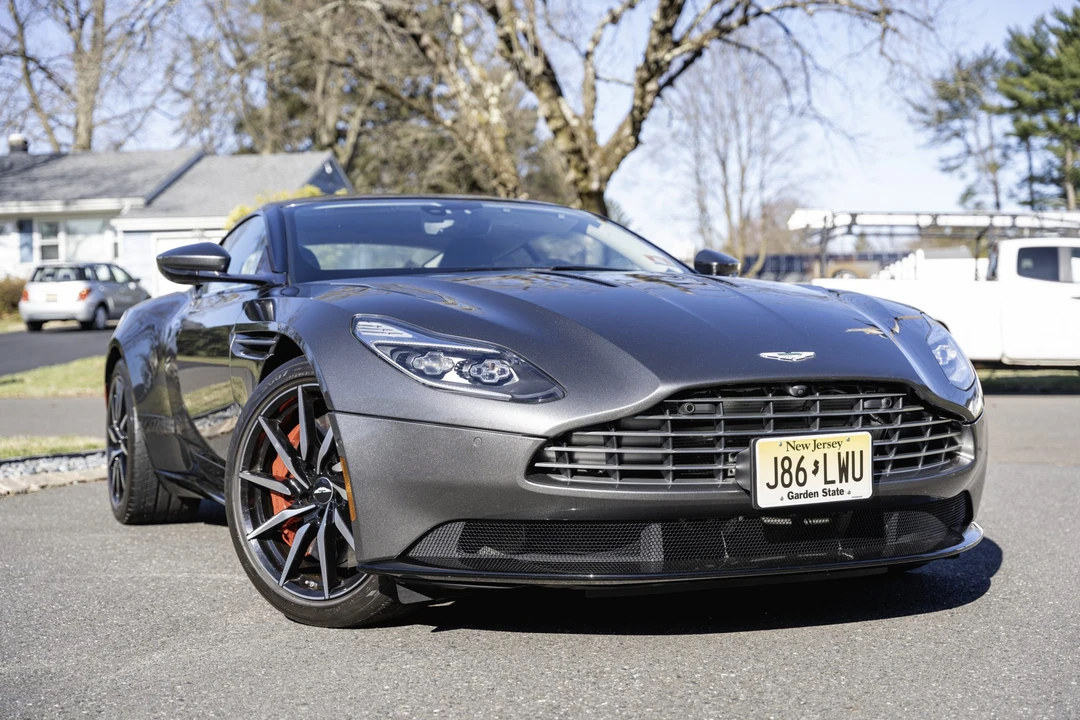 2017 Aston Martin DB11 V12 - Image 16 of 31