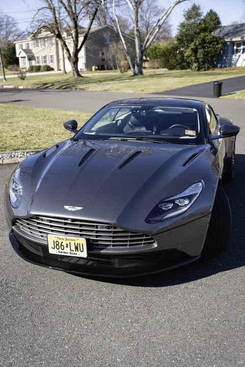 2017 Aston Martin DB11 V12 - Image 9 of 31