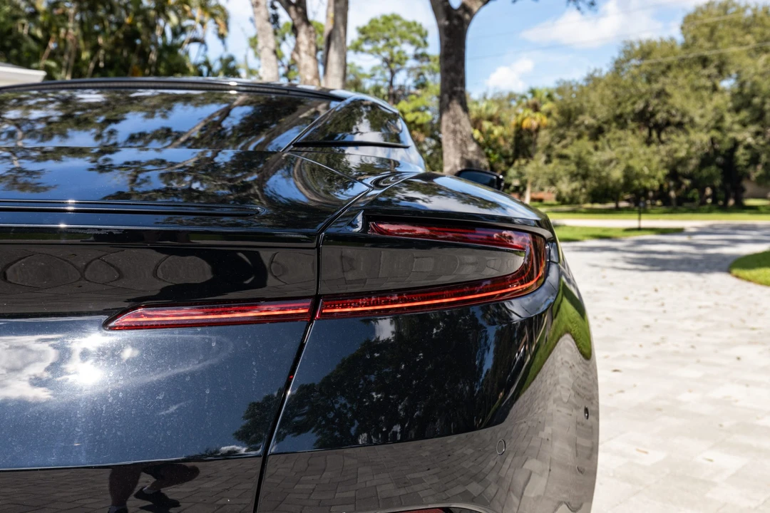 2017 Aston Martin DB11 V12 - Image 26 of 31