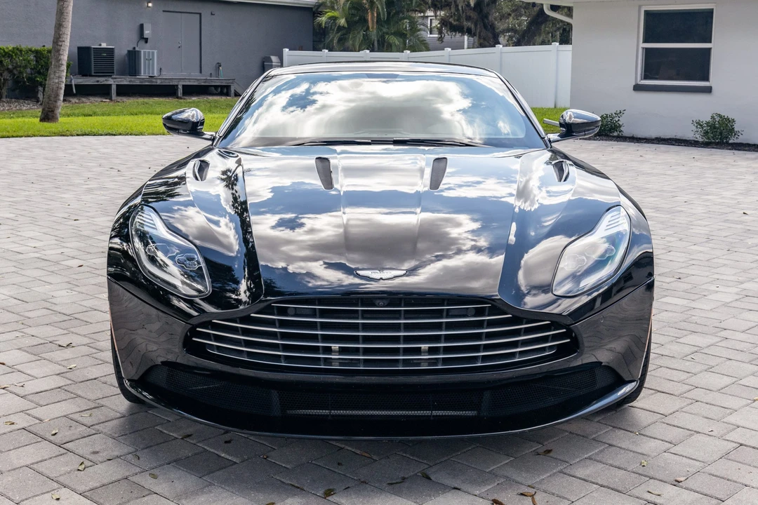 2017 Aston Martin DB11 V12 - Image 8 of 31