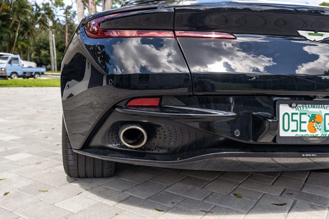 2017 Aston Martin DB11 V12 - Image 29 of 31