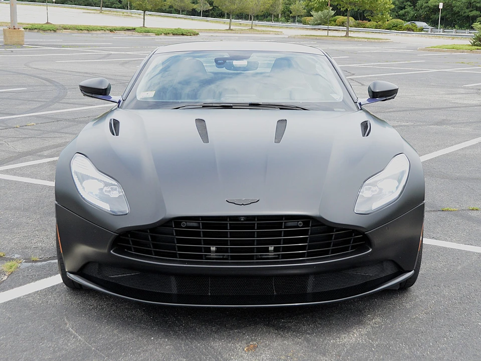 2017 Aston Martin DB11 - Image 9 of 31
