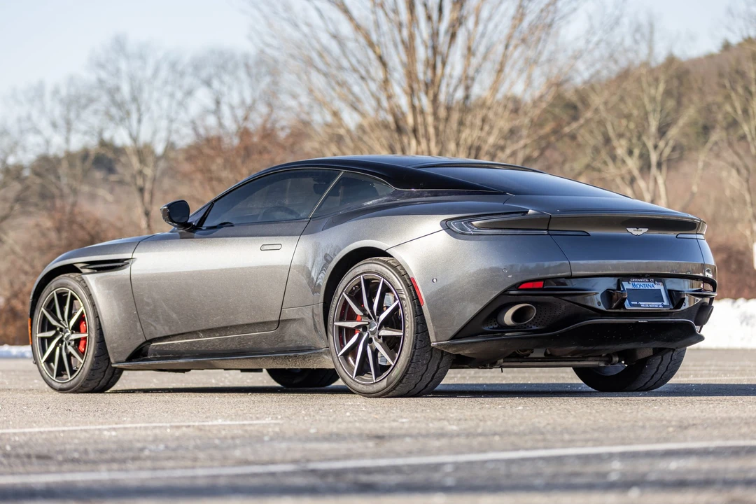 2017 Aston Martin DB11 - Image 8 of 31