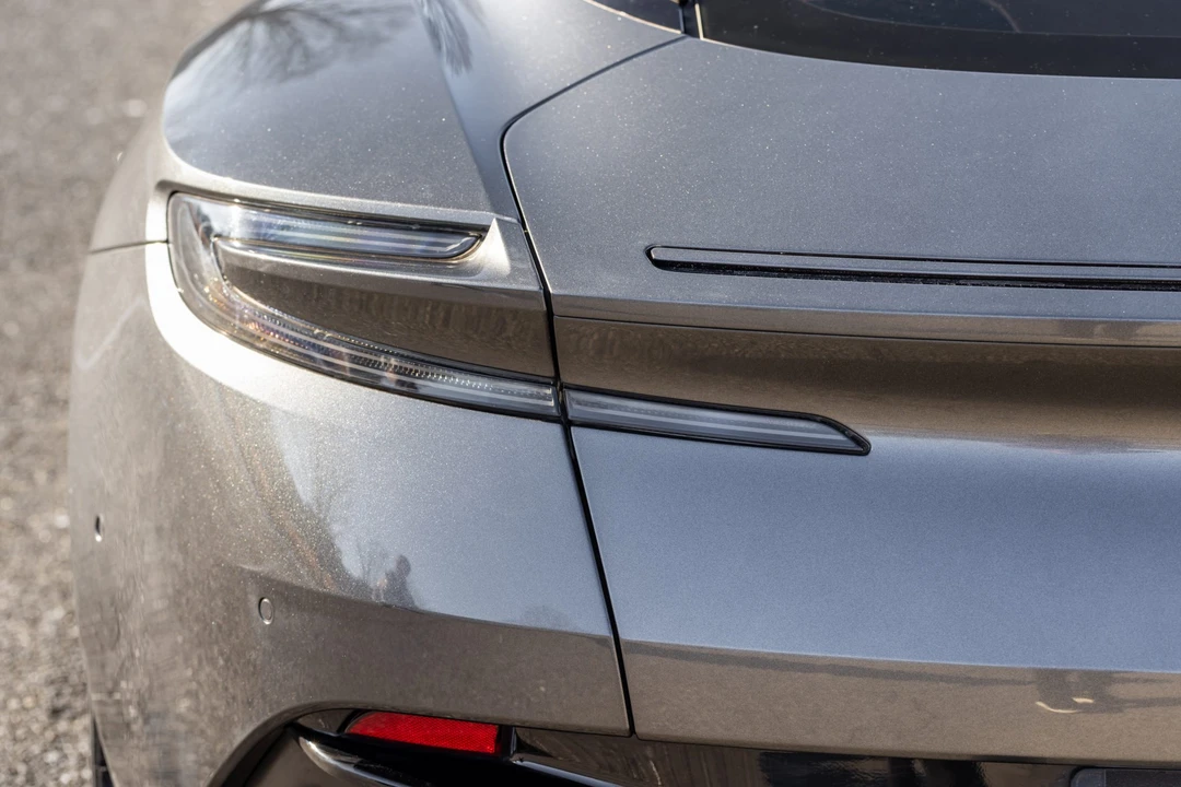 2017 Aston Martin DB11 - Image 27 of 31