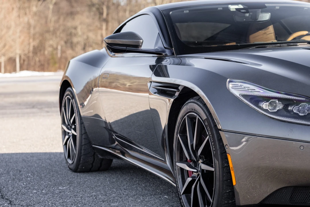 2017 Aston Martin DB11 - Image 20 of 31