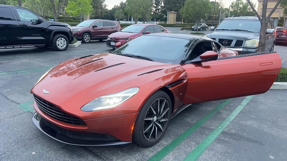 2017 Aston Martin DB11 V12 - Image 7 of 8