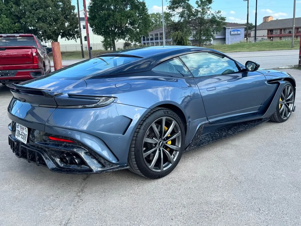 2017 Aston Martin DB11 V12 - Image 4 of 17