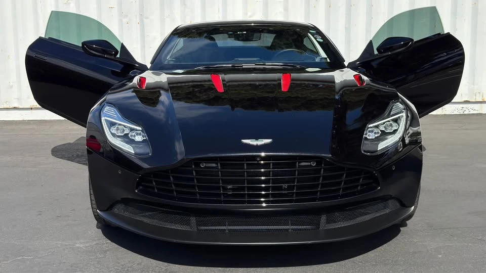 2017 Aston Martin DB11 V12 - Image 3 of 18