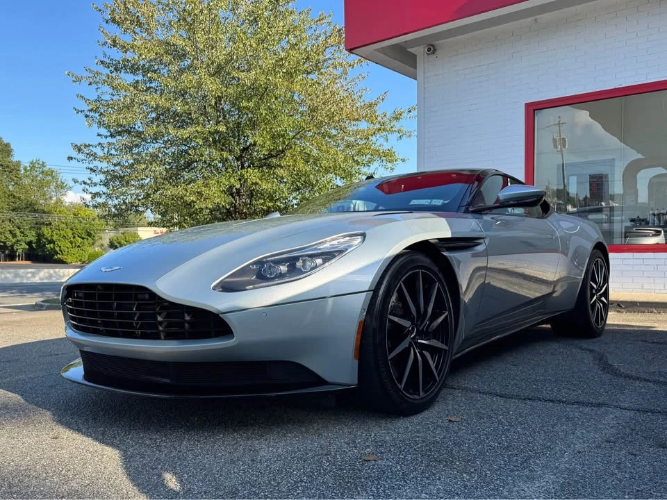 2017 Aston Martin - Image 7 of 12