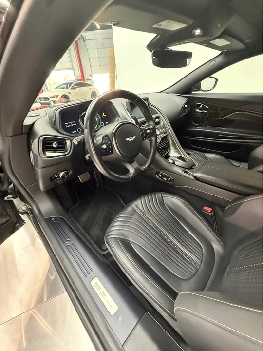 2017 Aston Martin DB11 - Image 8 of 11