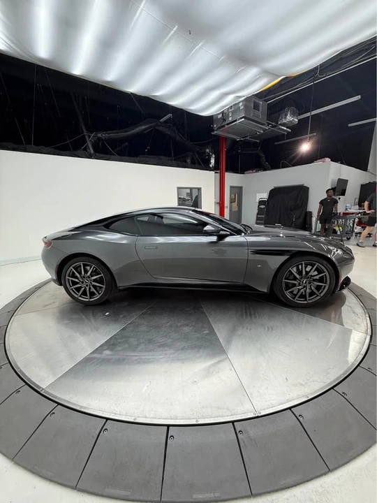 2017 Aston Martin DB11 - Image 4 of 11