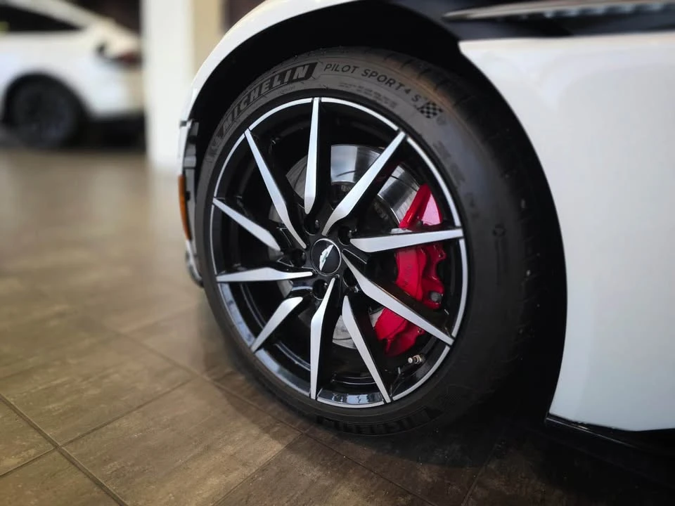 2017 Aston Martin DB11 V12 - Image 6 of 20