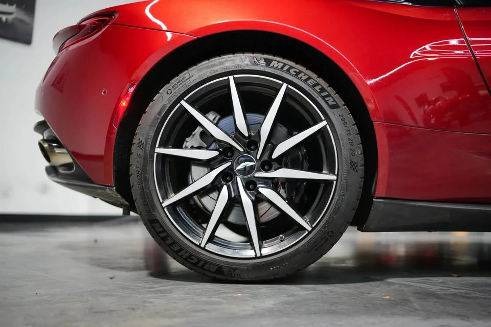 2017 Aston Martin DB11 - Image 11 of 15