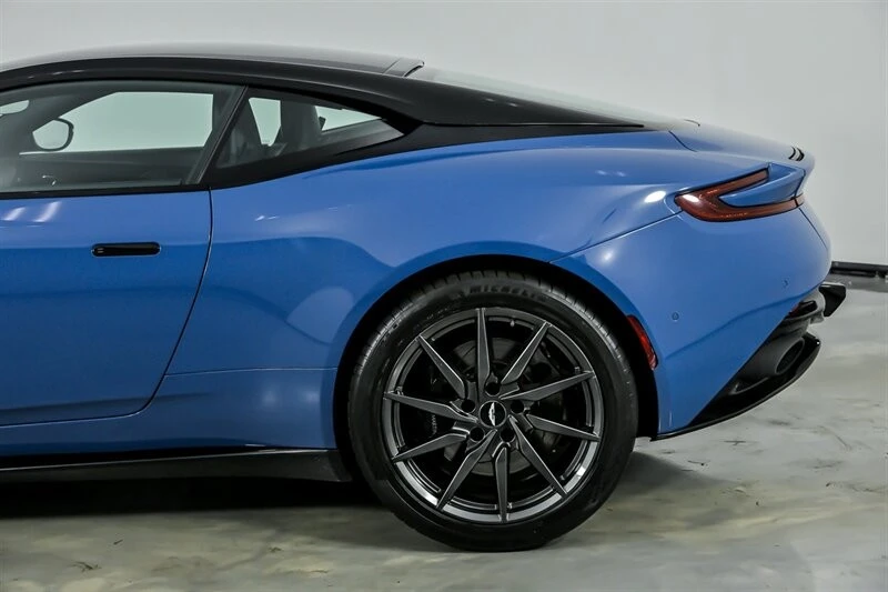 2017 Aston Martin DB11 V12 - Image 9 of 21