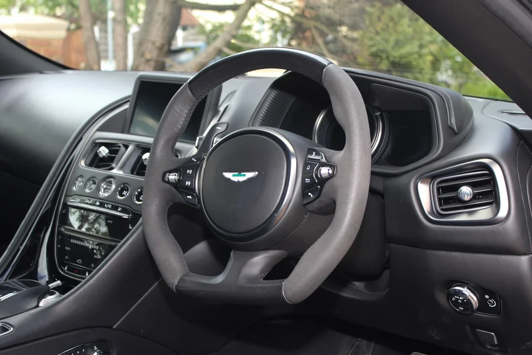2017 Aston Martin DB11 AMR - Image 4 of 31
