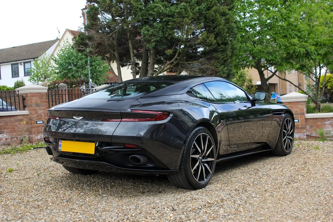 2017 Aston Martin DB11 AMR - Image 22 of 31